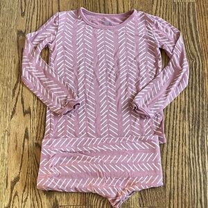 Kyte BABY pink and white two piece bamboo pajama set, size 4T.